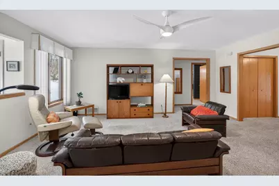 7214 Saukdale Drive, Madison, WI 53717 - Photo 4