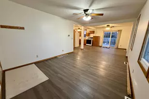 835 E Homeland Ct, Beloit, WI 53511 - Photo 2