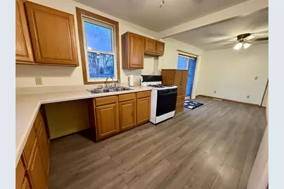 835 E Homeland Court, Beloit, WI 53511 - Photo 6