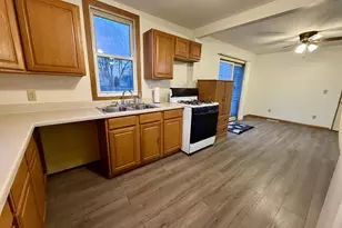 835 E Homeland Ct, Beloit, WI 53511 - Photo 6