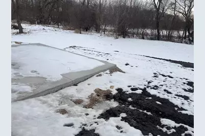 190 Deerrun Drive, Fall River, WI 53932 - Photo 10