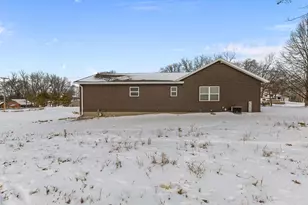 312 Brooke Cir, Montello, WI 53949 - Photo 38
