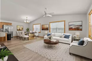 312 Brooke Cir, Montello, WI 53949 - Photo 4