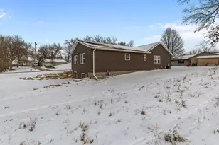 312 Brooke Cir, Montello, WI 53949 - Photo 38