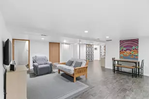 555 Glen Dr, Madison, WI 53711 - Photo 32