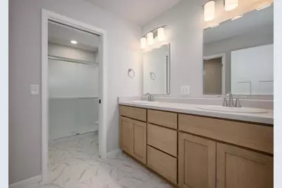 11 Spittlebug Circle, Madison, WI 53718 - Photo 8