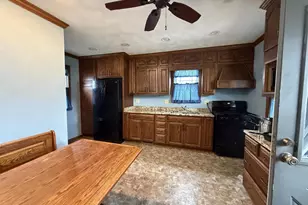 1203 Vine St, Beloit, WI 53511 - Photo 4