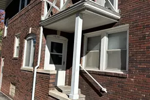 1026 Spaight St, Madison, WI 53703 - Photo 4