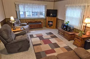 125 Falling Creek Cir, Janesville, WI 53548 - Photo 6