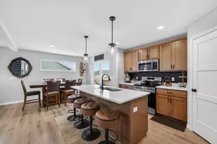 833 Sugar Maple Ln, Verona, WI 53593 - Photo 10