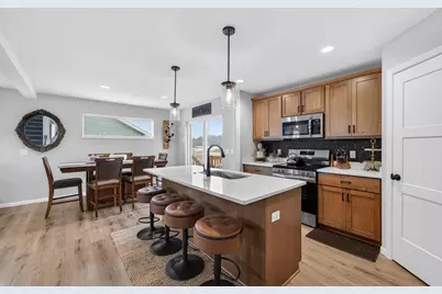 833 Sugar Maple Lane, Verona, WI 53593 - Photo 6