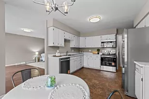 513 W 2nd St, Reedsburg, WI 53959 - Photo 8