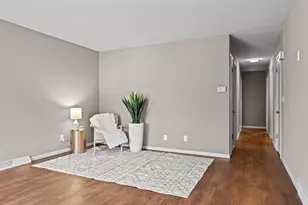 513 W 2nd St, Reedsburg, WI 53959 - Photo 4