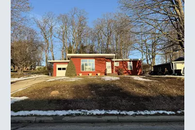 219 W Commerce Street, Mineral Point, WI 53565 - Photo 2