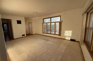 219 W Commerce St, Mineral Point, WI 53565 - Photo 8