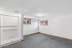 212 E Carroll St, Portage, WI 53901 - Photo 22