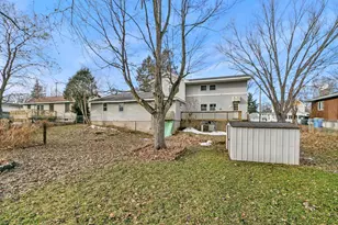 212 E Carroll St, Portage, WI 53901 - Photo 30