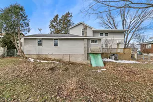 212 E Carroll St, Portage, WI 53901 - Photo 32