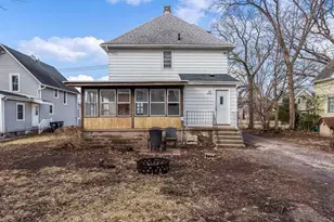 1015 Prairie Ave, Beloit, WI 53511 - Photo 4