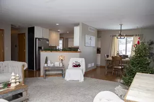 532 S 15th Ave, West Bend, WI 53095 - Photo 8