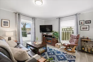 4218 Warwick Way, Madison, WI 53711 - Photo 2