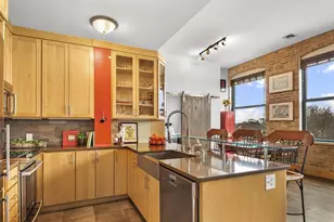 123 N Blount Street, Madison, WI 53703 - Photo 2