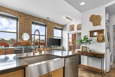 123 N Blount Street #506, Madison, WI 53703 - Photo 4