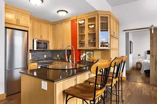 123 N Blount Street, Madison, WI 53703 - Photo 1