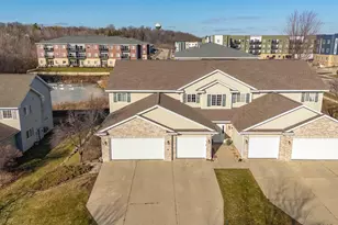 205 Parador Pl, Cottage Grove, WI 53527 - Photo 2