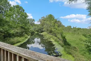 3108 Creekview Dr, Middleton, WI 53562 - Photo 4