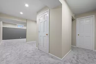 205 E Verleen Ave, Waunakee, WI 53597 - Photo 32