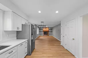 205 E Verleen Ave, Waunakee, WI 53597 - Photo 14