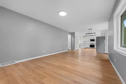 205 E Verleen Avenue, Waunakee, WI 53597 - Photo 10