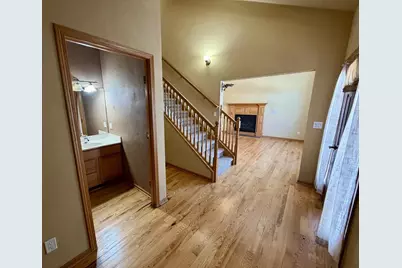 304 N 11th Avenue, Monroe, WI 53566 - Photo 4