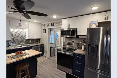 432 W 11th Avenue, Oshkosh, WI 54902 - Photo 12