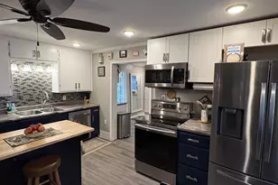 432 W 11th Ave, Oshkosh, WI 54902 - Photo 12