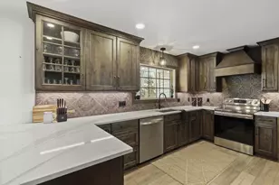 946 Canal Rd, Marshall, WI 53559 - Photo 14