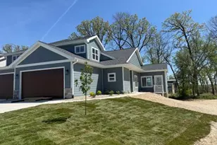 4159 Fox Frst Wy, DeForest, WI 53532 - Photo 2