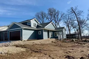 4159 Fox Frst Wy, DeForest, WI 53532 - Photo 2