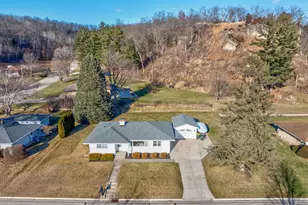 1713 Cross St, Cross Plains, WI 53528 - Photo 4