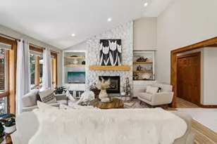 S2948 Fairway Dr, Reedsburg, WI 53959 - Photo 4