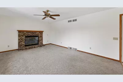 5758 Modernaire Street, Fitchburg, WI 53711 - Photo 18