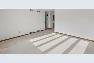 5758 Modernaire Street, Fitchburg, WI 53711 - Photo 8
