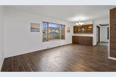 313 Sunset Road, Columbus, WI 53925 - Photo 6