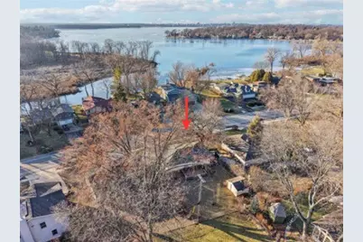 6202 Winnequah Road, Monona, WI 53716 - Photo 2