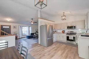 5309 Celebration Pkwy, Madison, WI 53718 - Photo 16