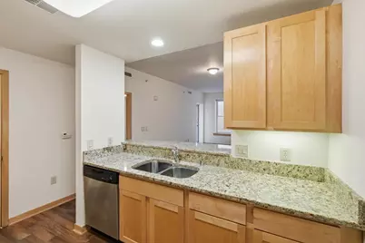 333 W Mifflin Street #2130, Madison, WI 53703 - Photo 14