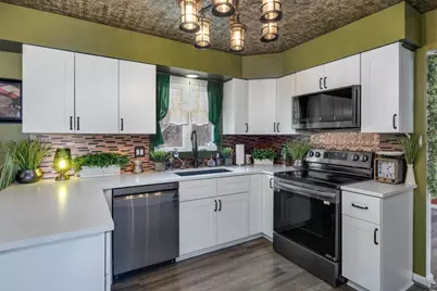 6668 W Wood Ridge Drive, Janesville, WI 53548 - Photo 10