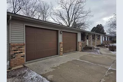 385 S Woodland Drive, Whitewater, WI 53190 - Photo 2