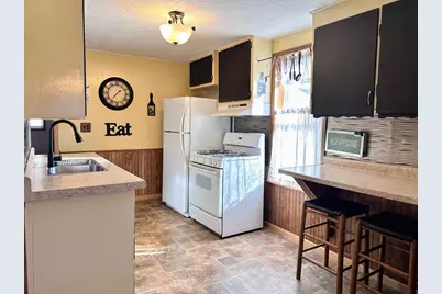 412 N Wacouta Avenue, Prairie Du Chien, WI 53821 - Photo 8